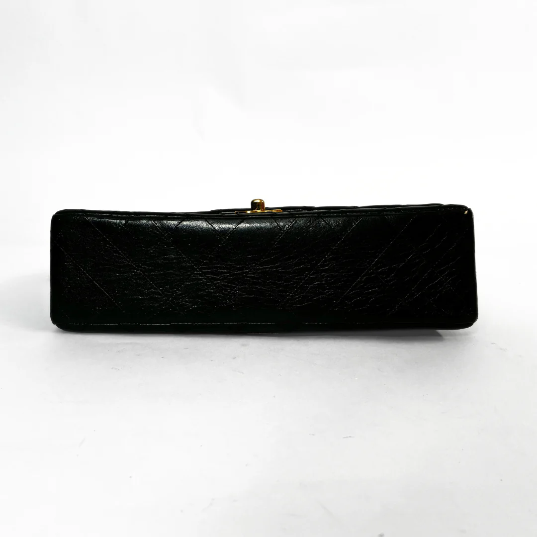 Chanel Classic Flap Bag Medium - Image 5