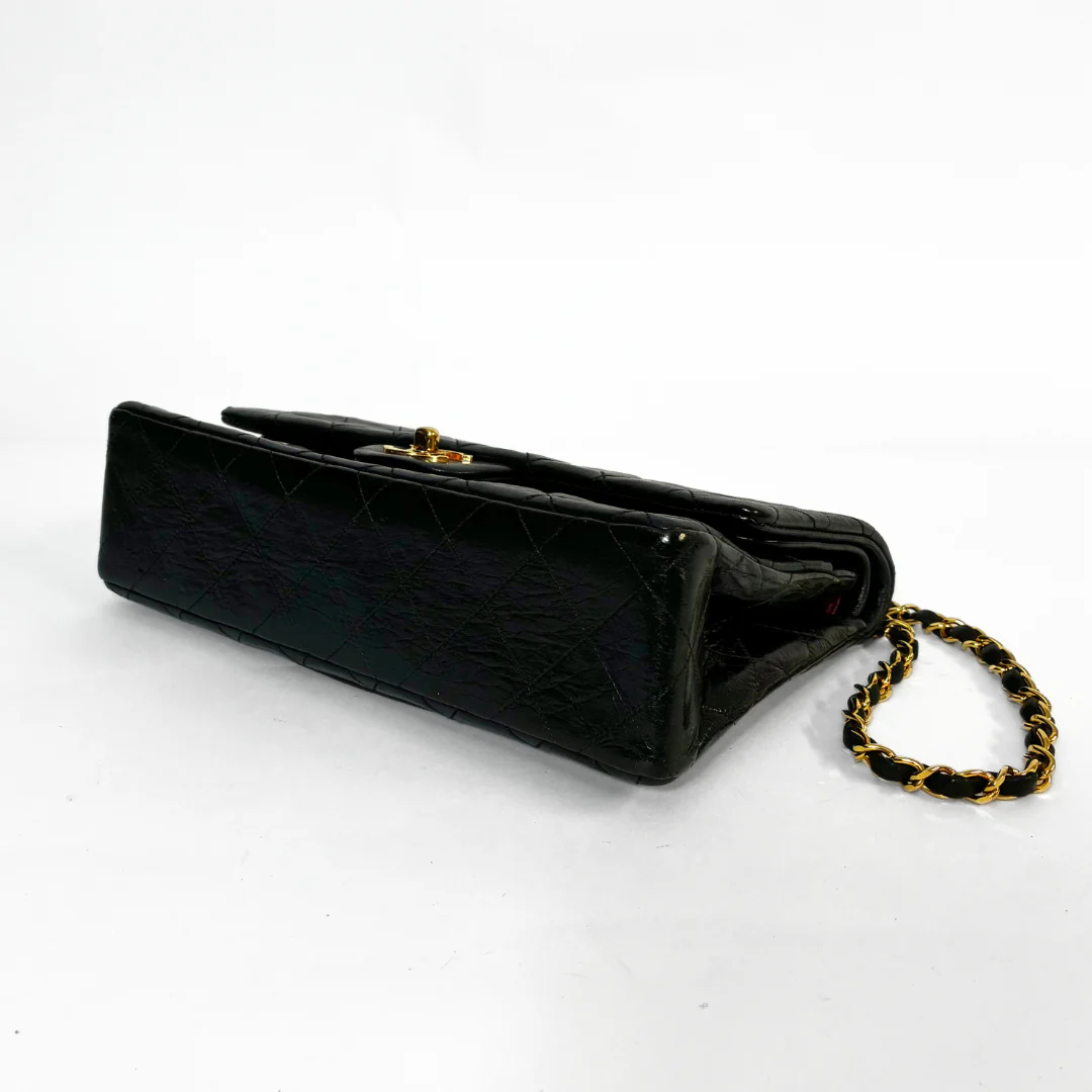 Chanel Classic Flap Bag Medium - Image 6