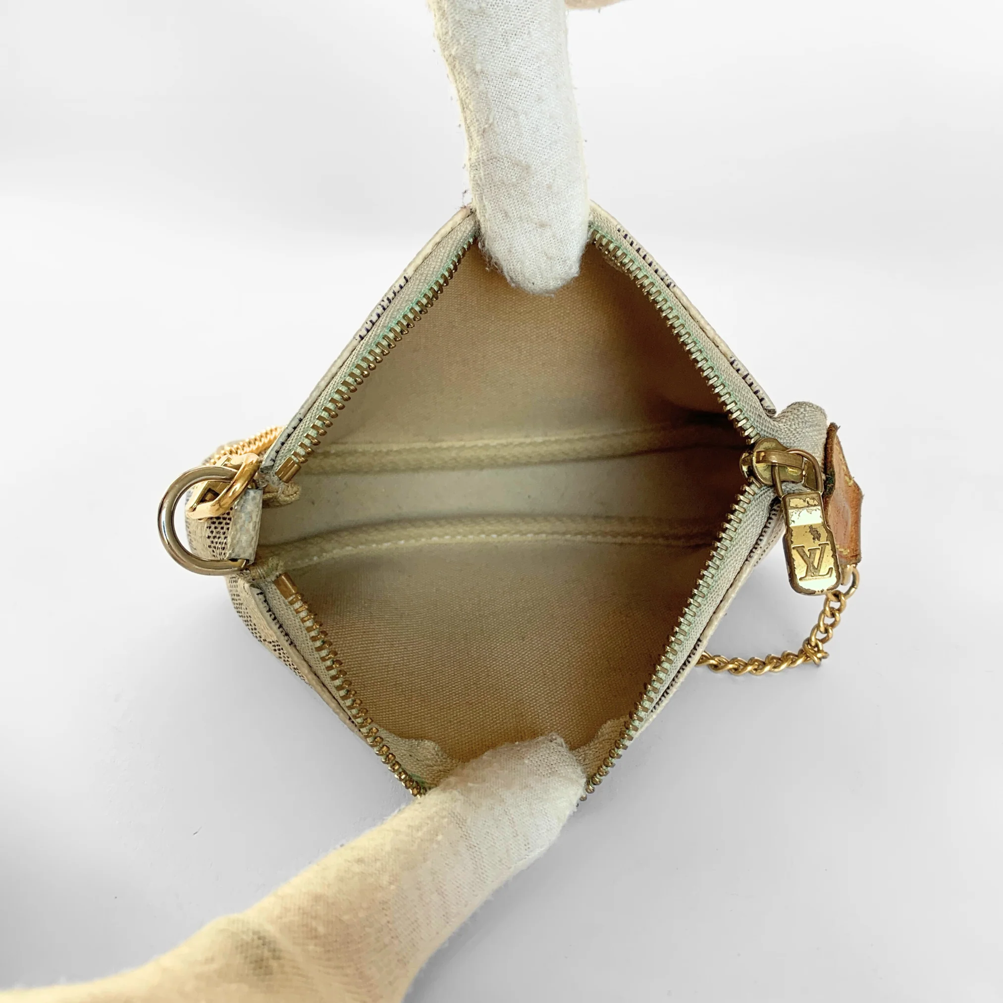 Louis Vuitton Pochette Accessoires Damier Azur Canvas - Image 7