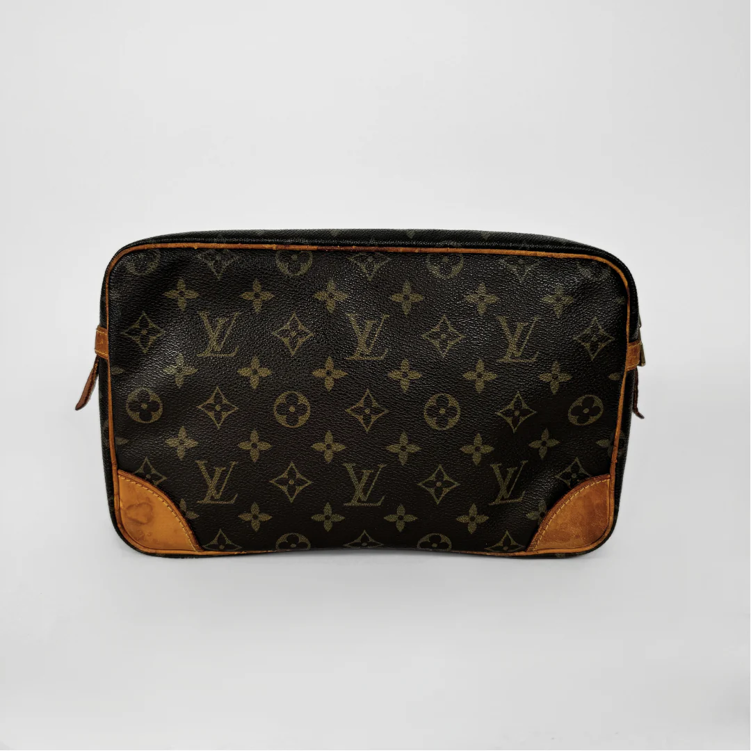Louis Vuitton Compiegne Toiletry - Image 4