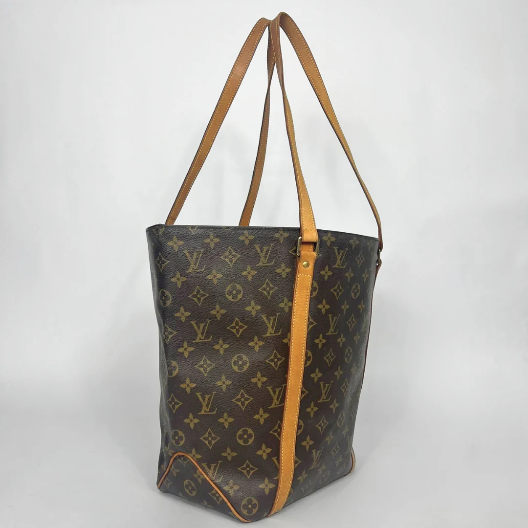 Louis Vuitton Shopper - Image 2