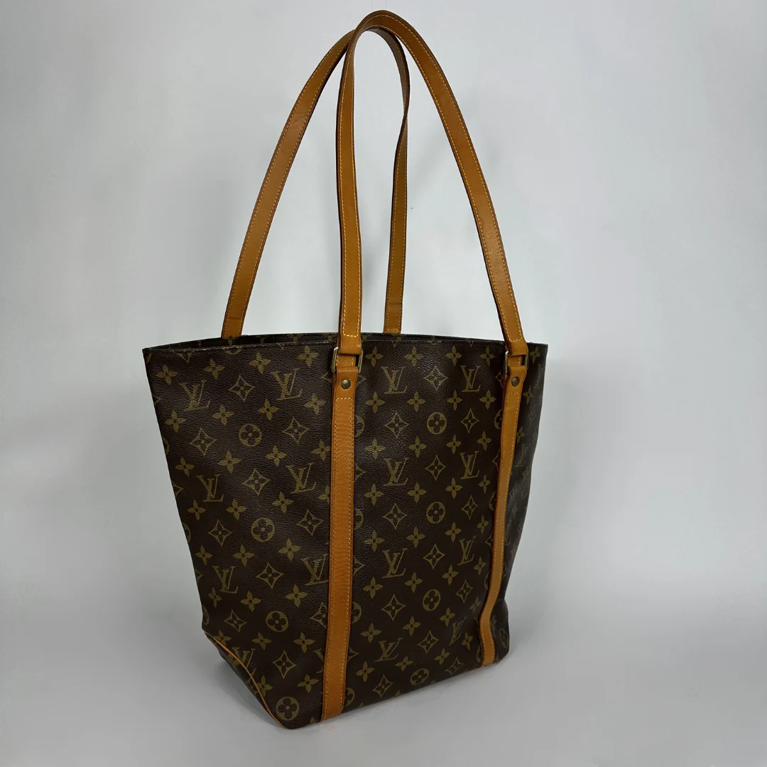 Louis Vuitton Shopper - Image 2