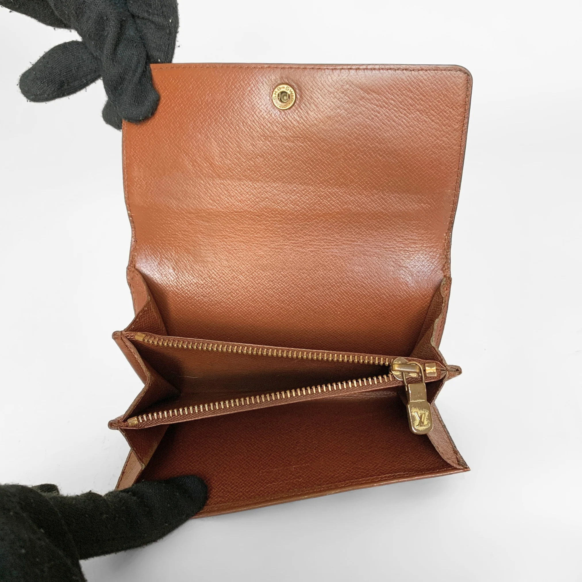 Louis Vuitton Wallet Medium - Image 7